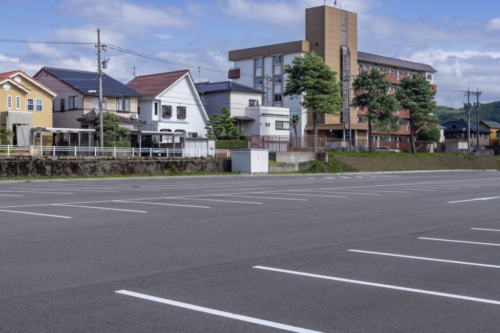 駐車場経営 年収